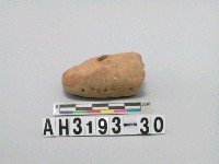 藏品(帶穿帶紋長形陶器)的圖片